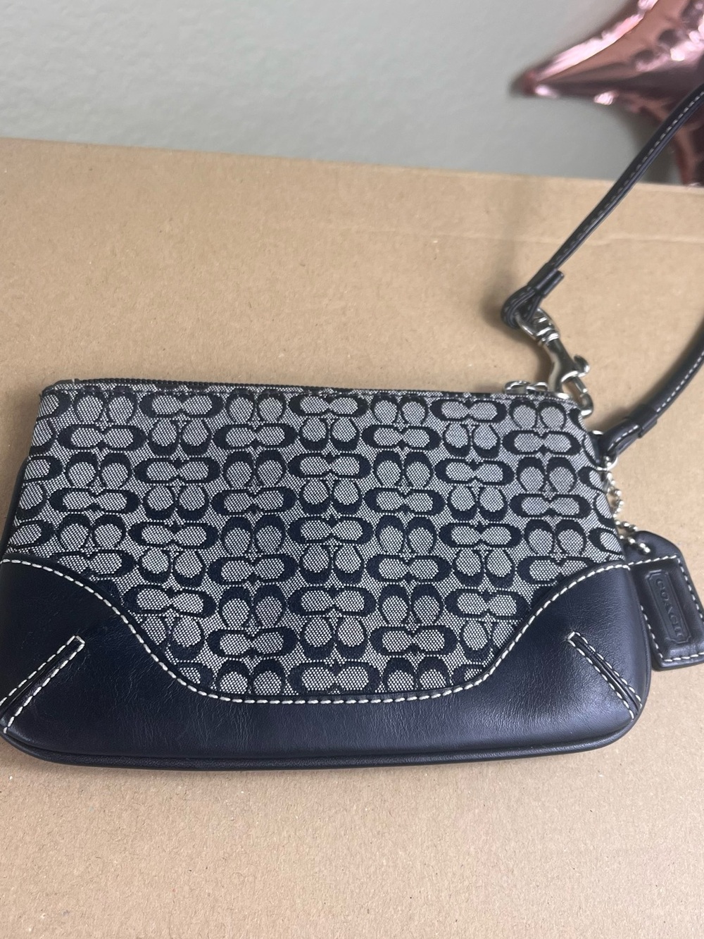 Coach wristlet, black color